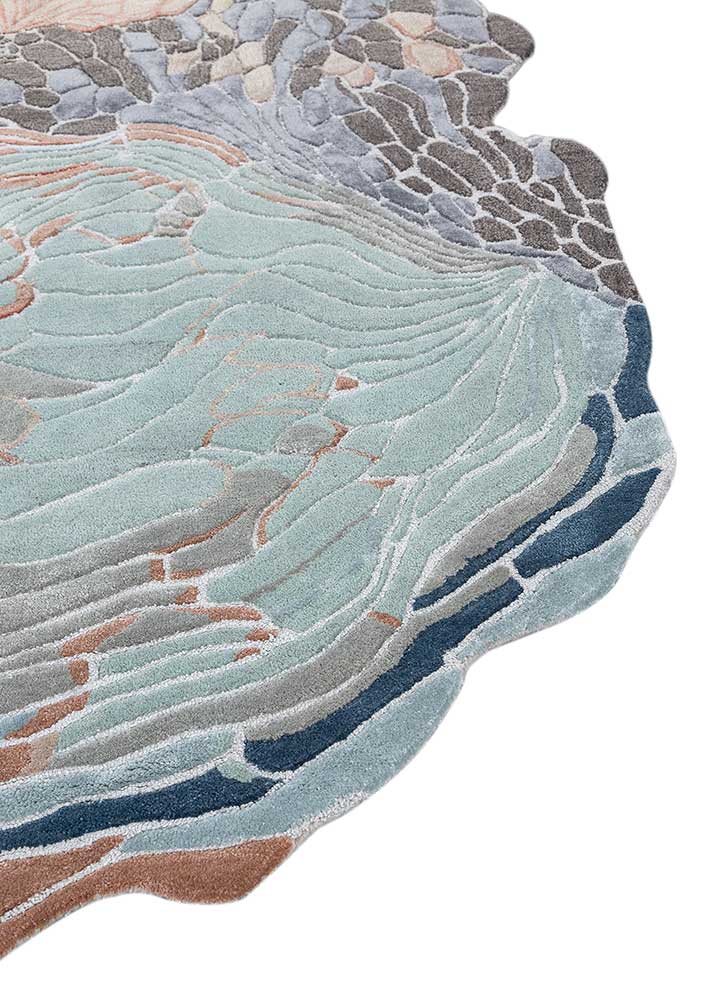 Irregular carpet