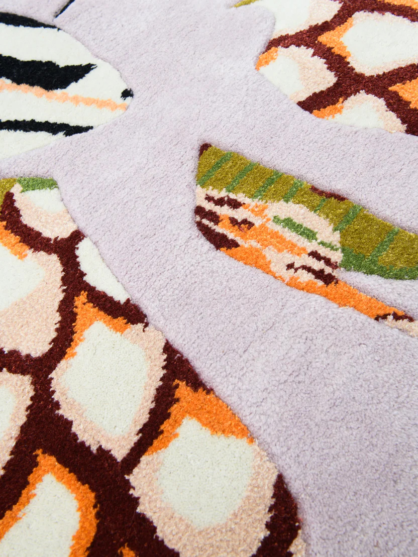 Irregular carpet