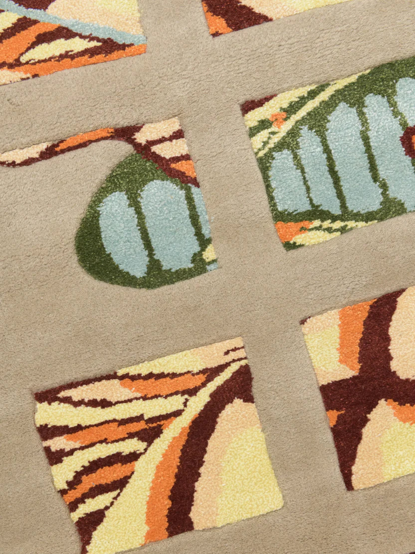 Irregular carpet