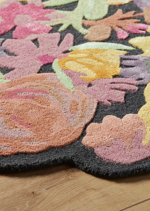 Irregular carpet