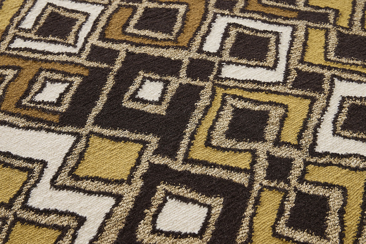 Irregular carpet