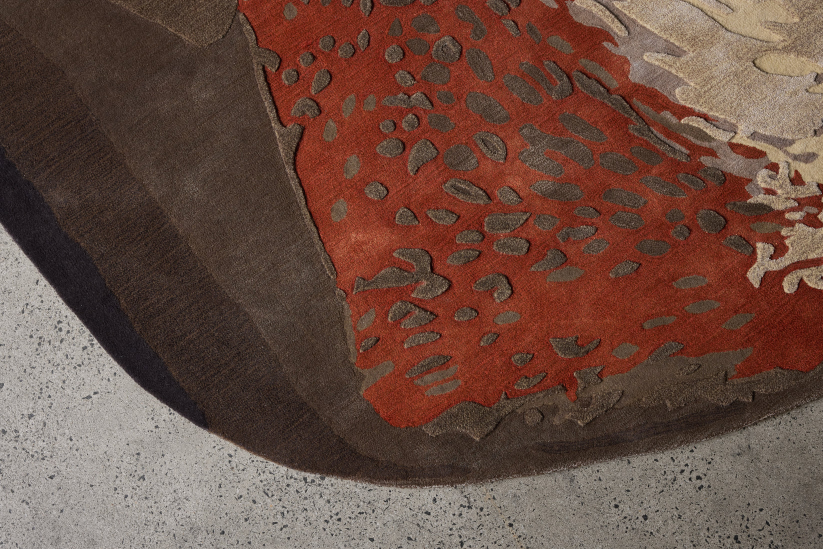 Irregular carpet