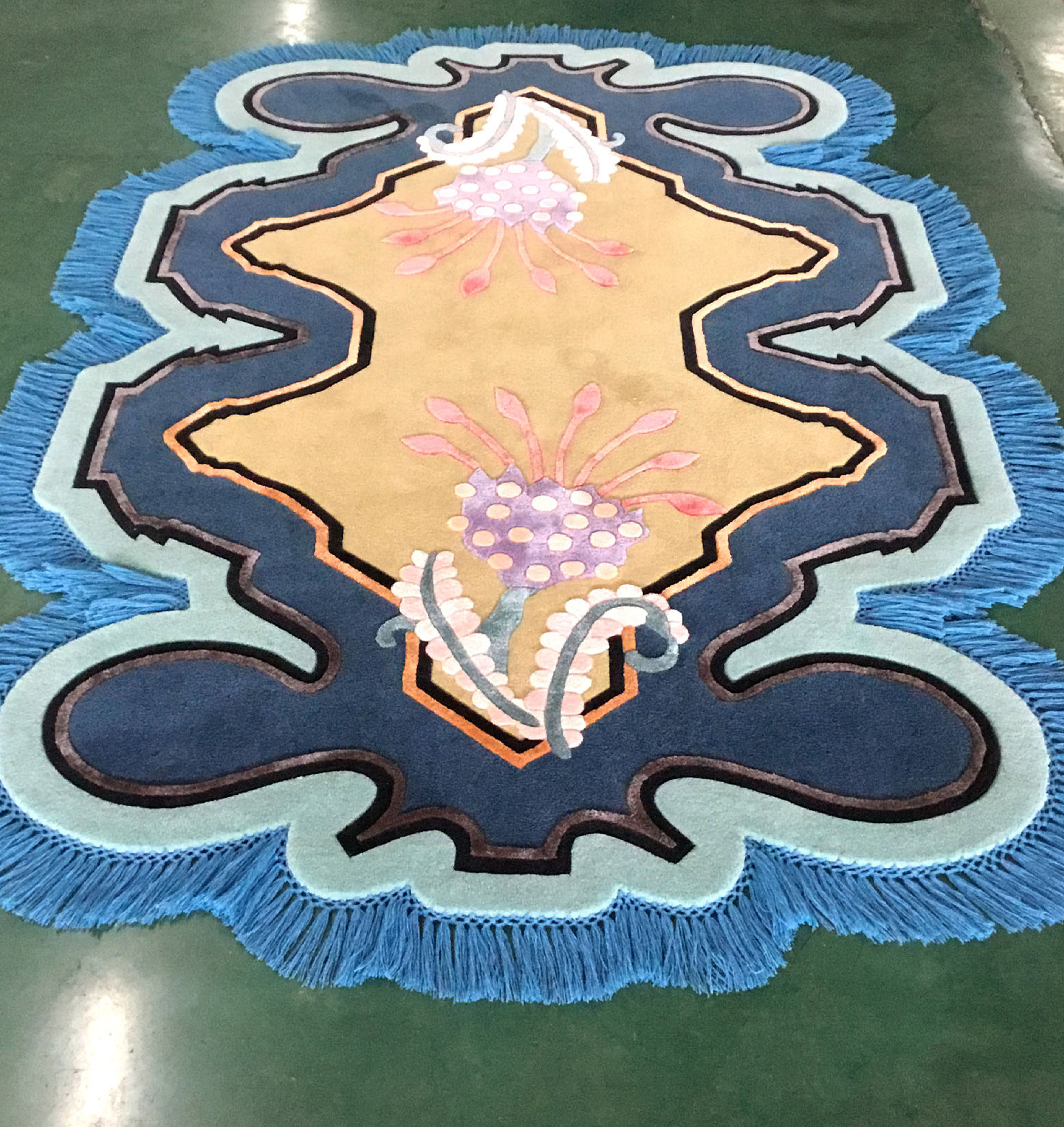 Irregular carpet
