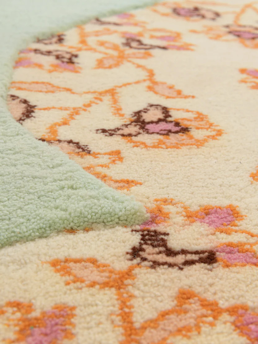 Irregular carpet