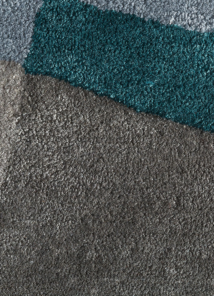 Irregular carpet