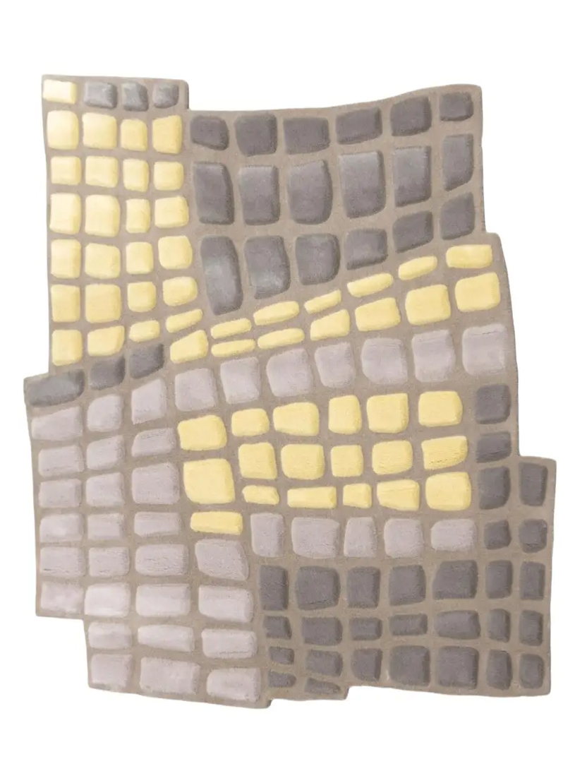 Irregular carpet