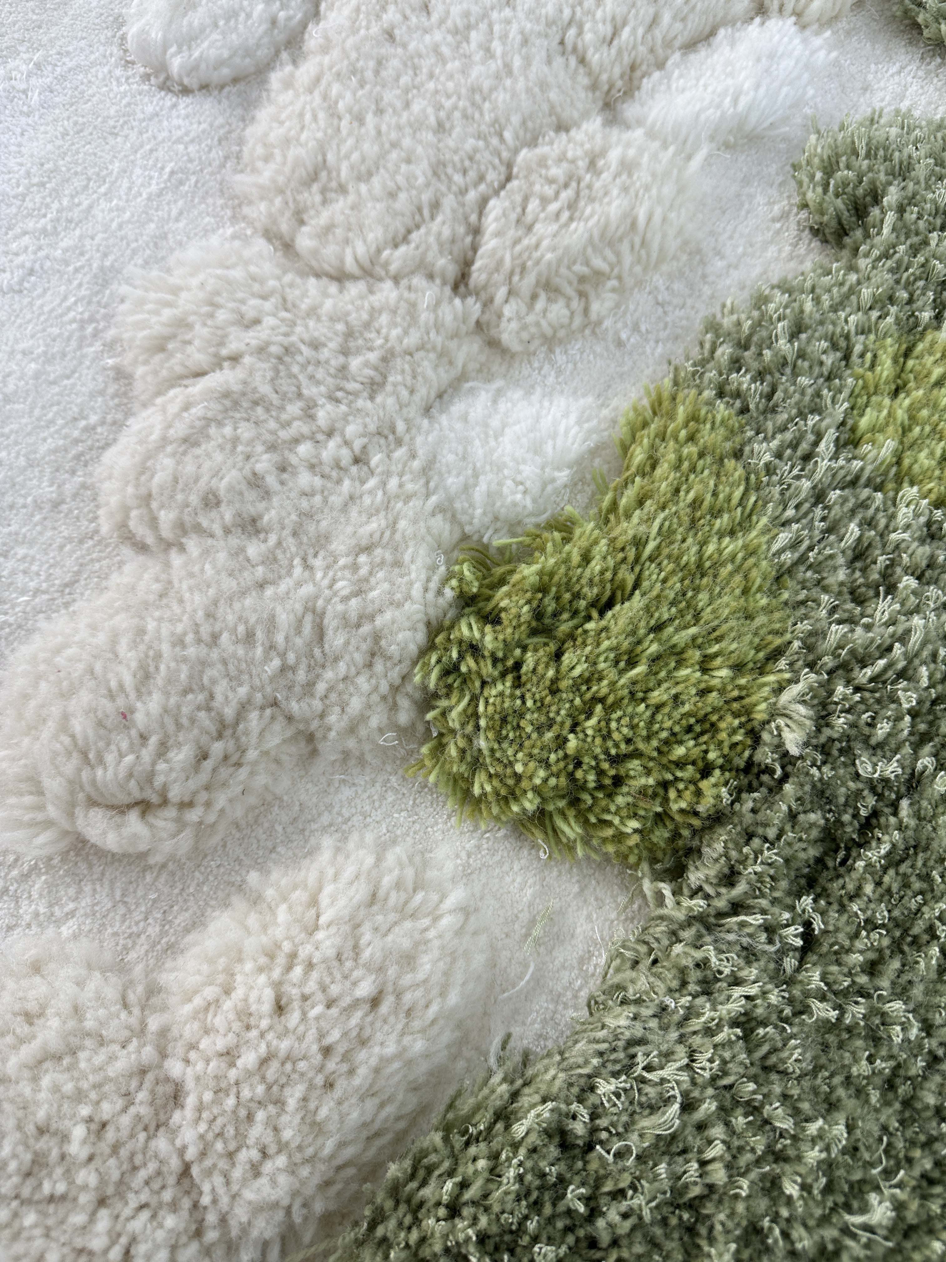 Irregular carpet 