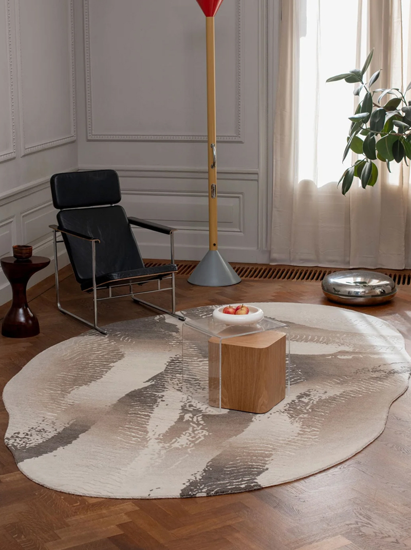 Irregular carpet 