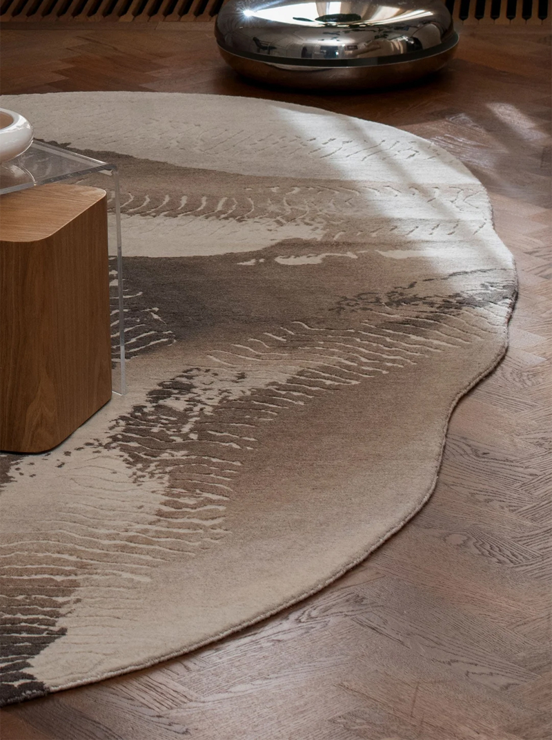 Irregular carpet 