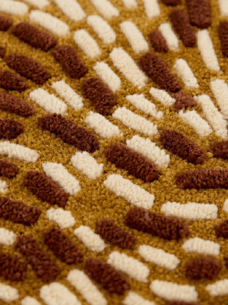 Irregular carpet 