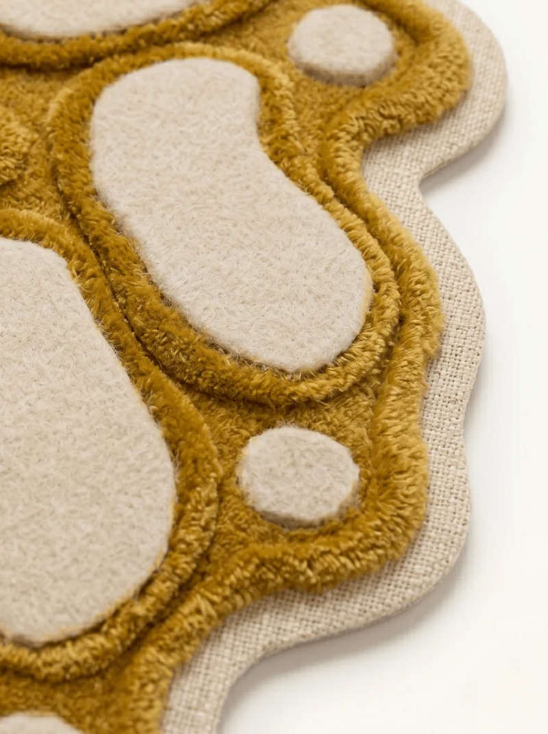Irregular carpet 